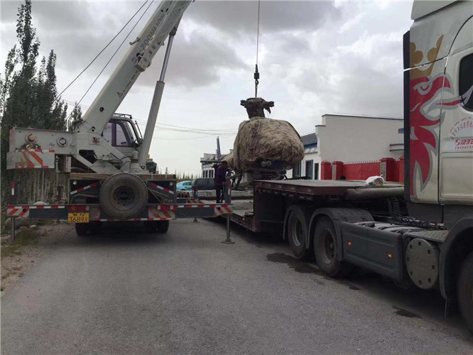 特克斯县狭窄场地（如小区、车间）适合用哪种吊车？