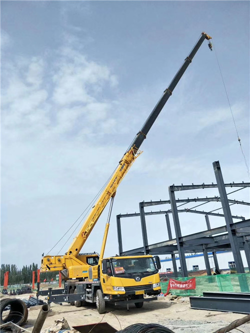 特克斯县超高层建筑钢结构吊装案例
